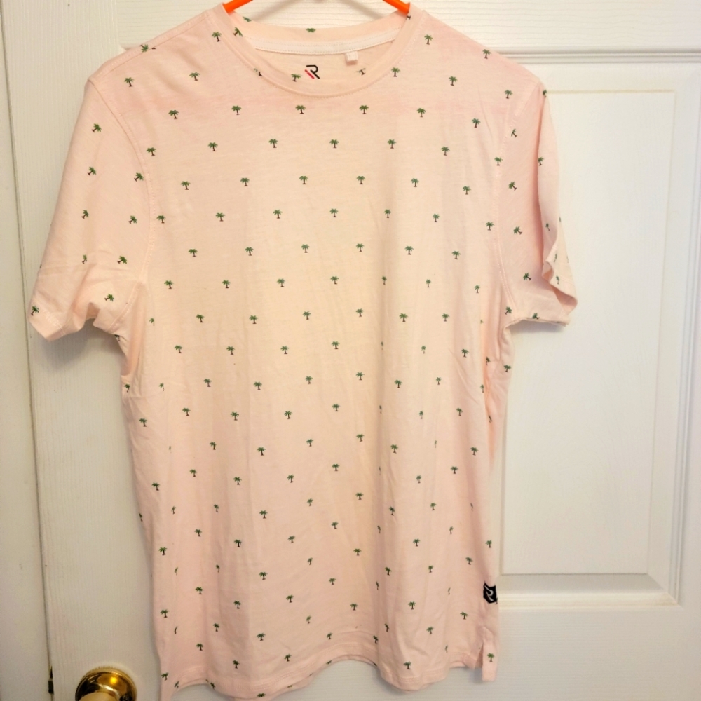 International Report Essentials Light Pink Tee Shirt